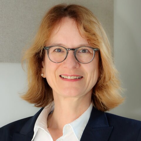 Dr. Andrea Penzkofer