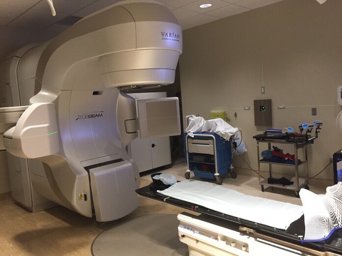 Linearbeschleuniger mit IMRT-Vorrichtung.